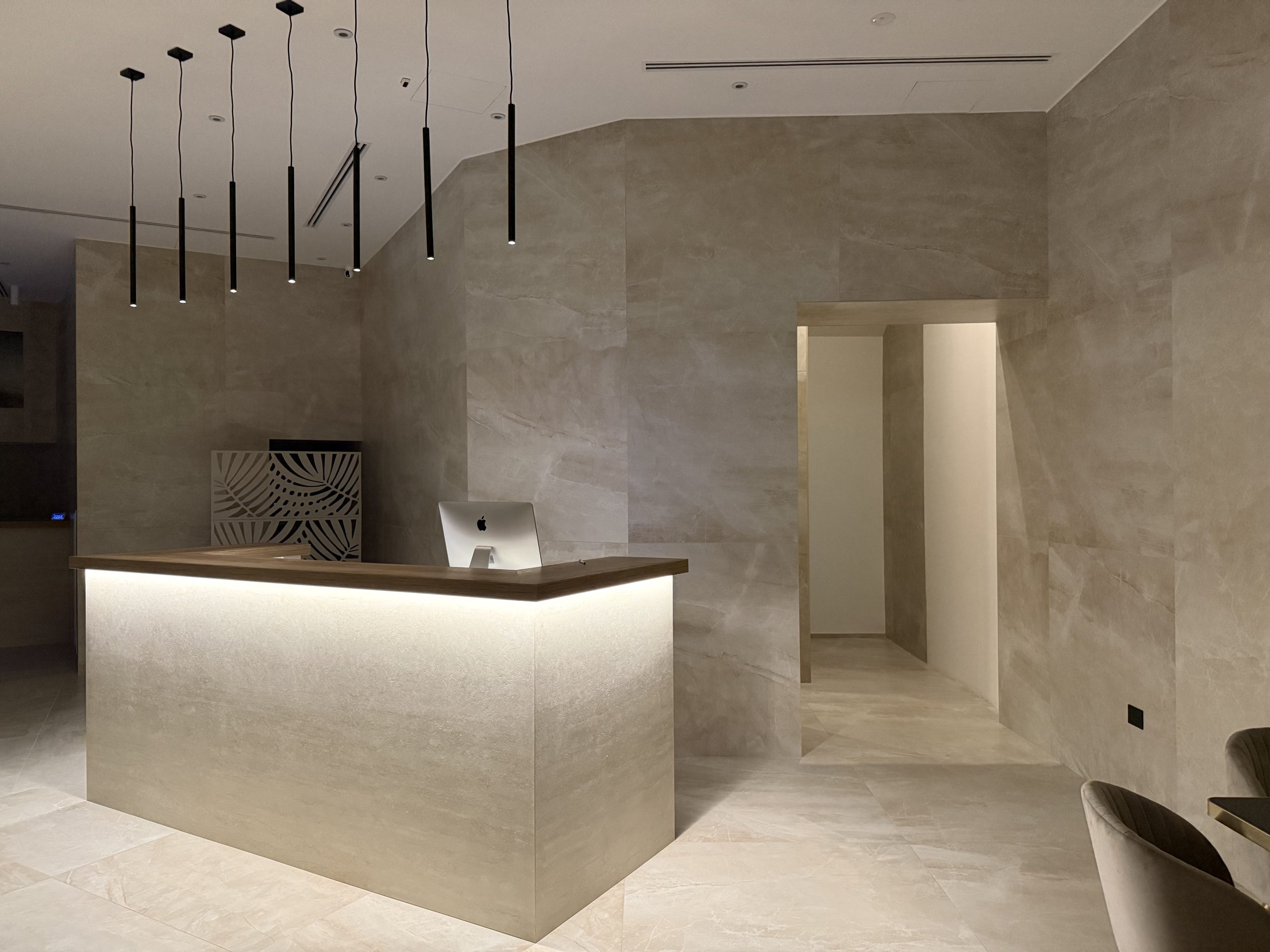https://www.hotelcoronatermoli.it/wp-content/uploads/2026/10/hall1--scaled.jpg